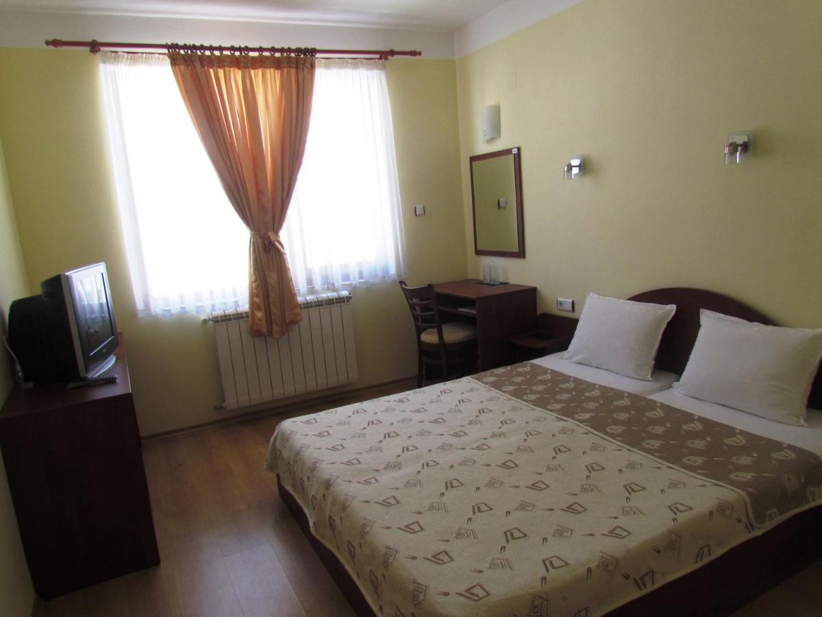Boryka Family Hotel Asikoria エクステリア 写真