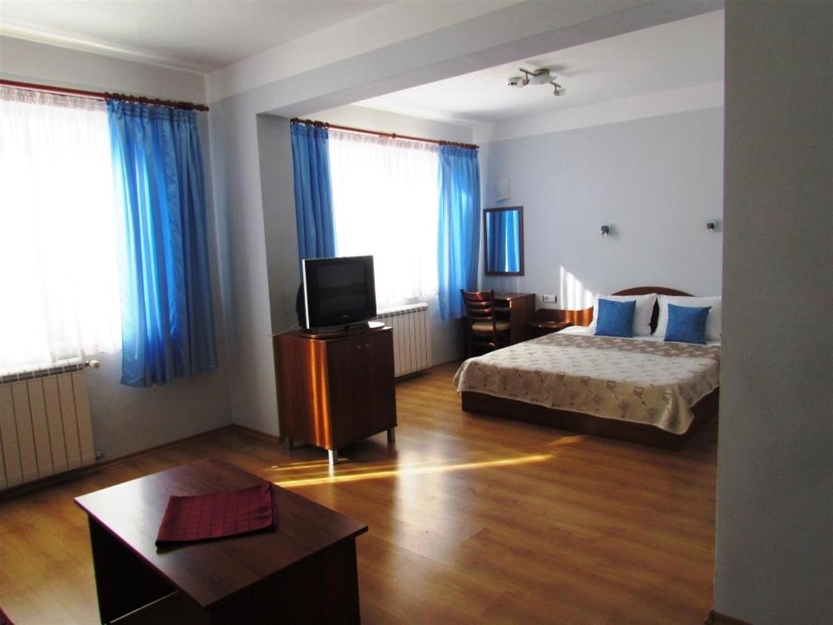 Boryka Family Hotel Asikoria エクステリア 写真