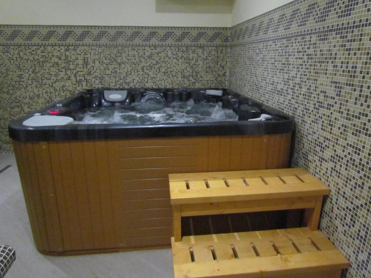 Boryka Family Hotel Asikoria エクステリア 写真